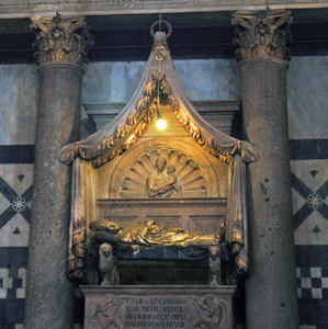 Grabmal des Gegenpapstes Johannes XXIII.