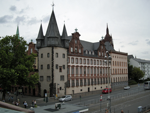 Frankfurt - Saalhof vom Eisernen Steg aus gesehen