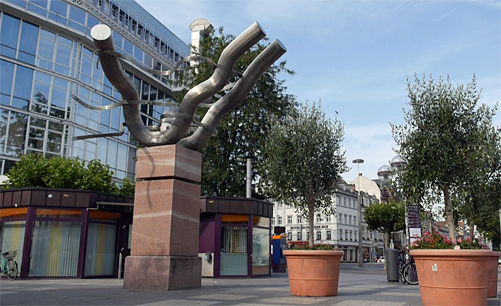 Bismarckplatz mit Spaghettisäule - Heidelberg