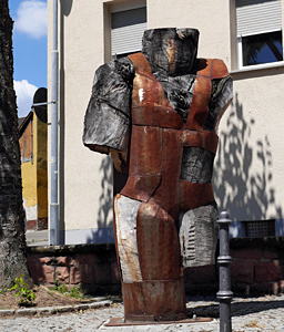 "Golem" des Künstlers Uli Lamp aus Weitersweiler