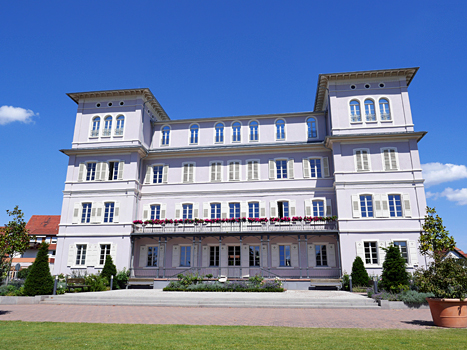 Rothschlid-Schloss - Rathaus-