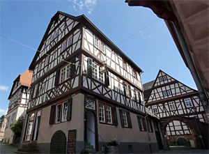 Laudenbacher Tor und Marienhaus