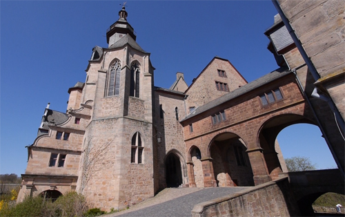 Marburg - Landgrafenschloss mit Kapelle und Übergang