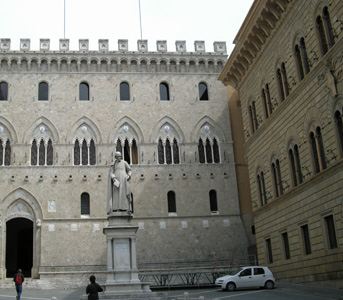 Siena - Palazzo Salimbeni