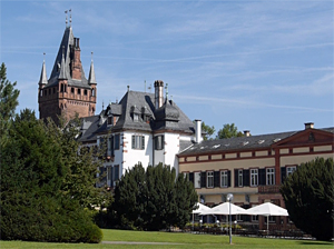 Weinheimer Schloss mit Schlosspark